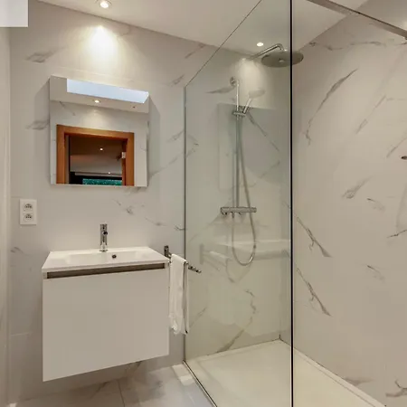 Residence De 4 Appartements Luxueux - 2 Ch X 4 - 
