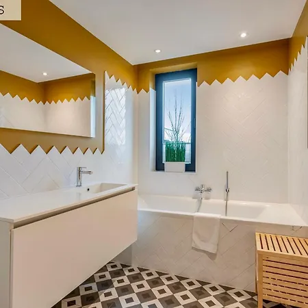 Residence De 4 Appartements Luxueux - 2 Ch X 4 - 